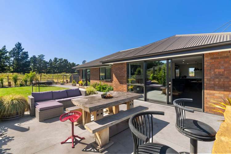 2/32 Glenmark Drive Waipara_14