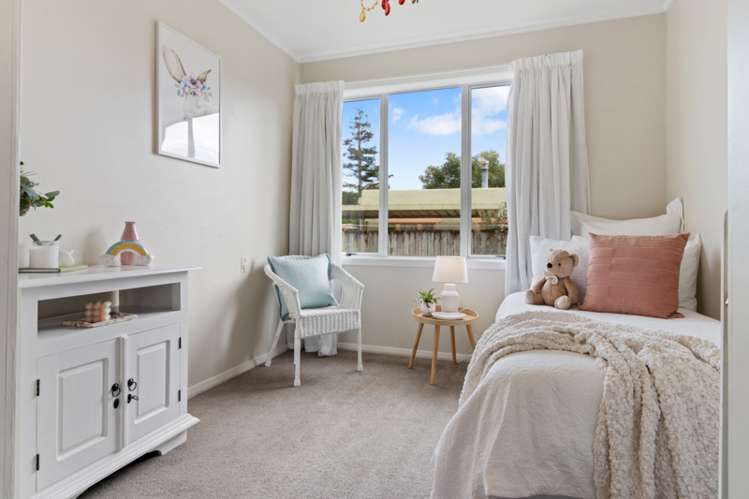 108 Rifle Range Road Dinsdale_11