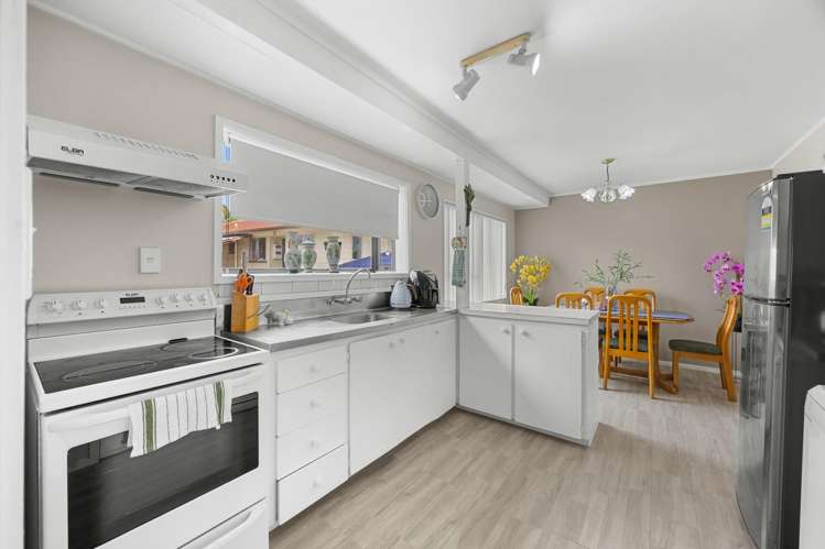 2/54 Finlayson Avenue Manurewa_5