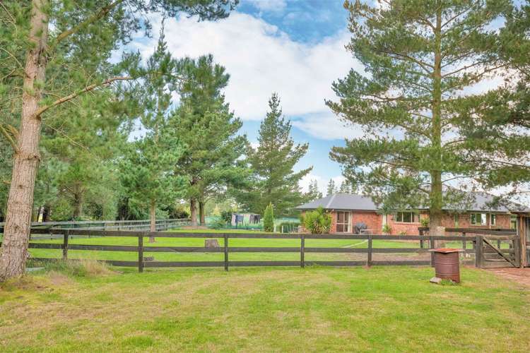 841 Poyntzs Road West Eyreton_12