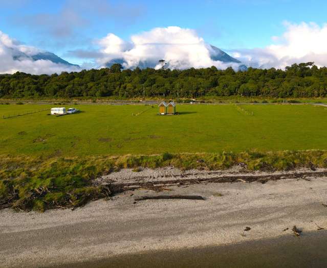 25 Fox Moth Drive Haast_2