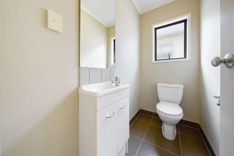2 Sonoma Crescent Oteha_15