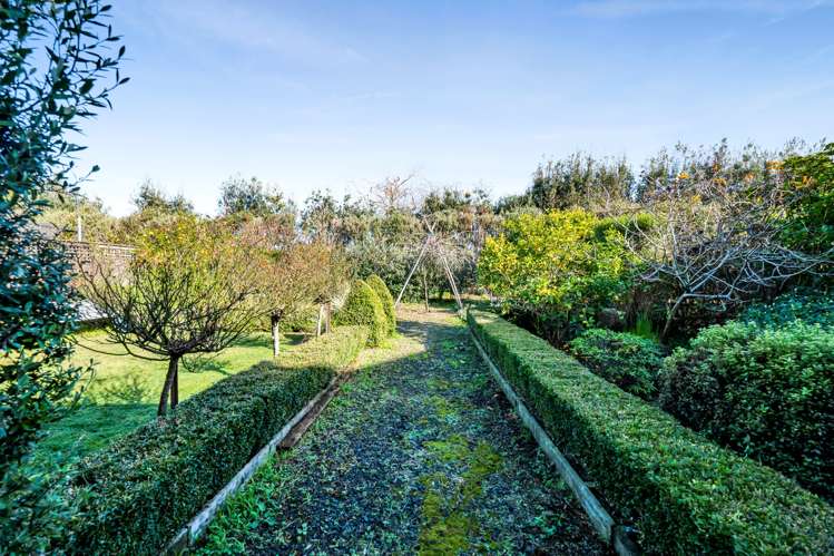 25b Takiroa Street Urenui_31