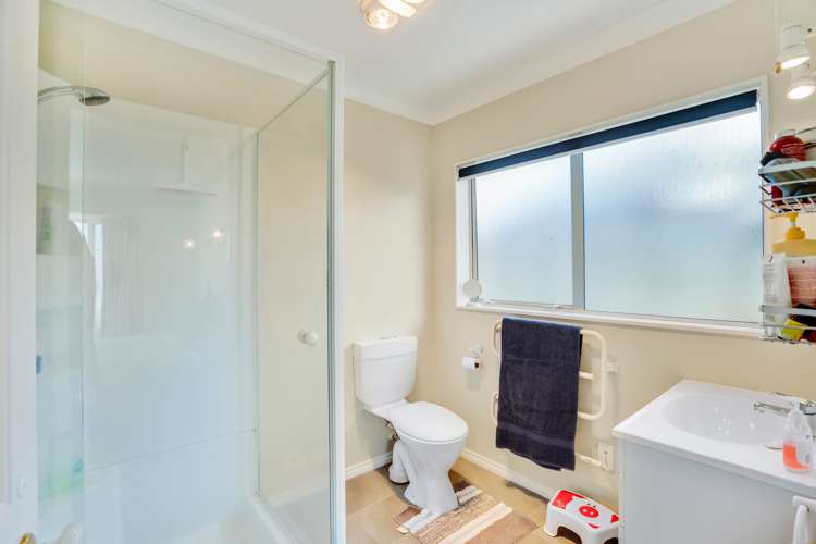 6 Crown Hill Paraparaumu_17