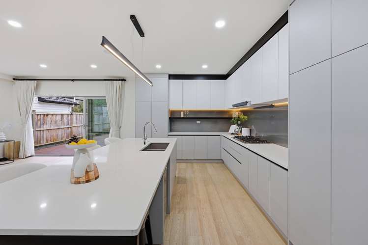 10 Hermes Road Flat Bush_11