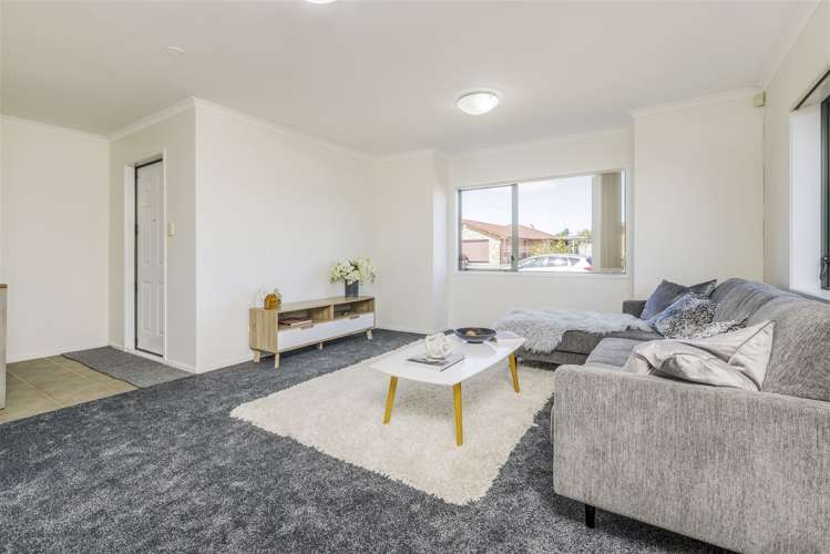 34 Tussock Avenue Mangere_5