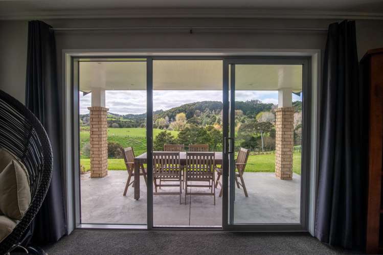 30 Lloyd Drive Wainui_18