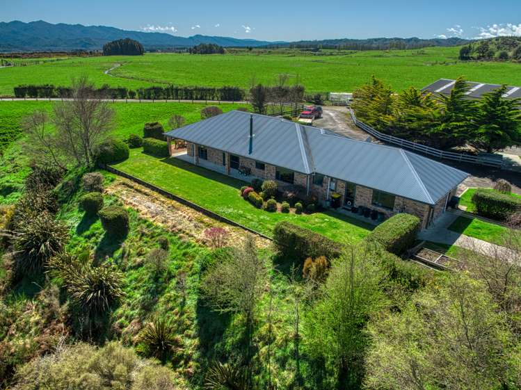 22 Butts Road Reefton_13