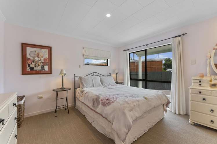 76 Grace Street Sanson_9