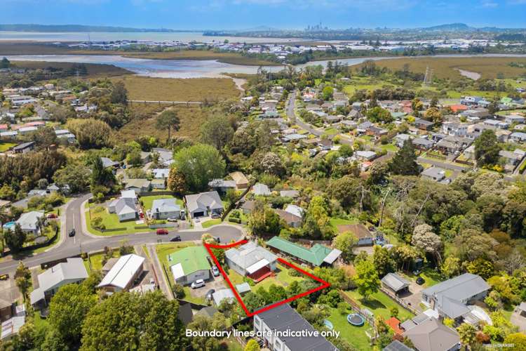 13 Tracey Terrace Te Atatu South_17