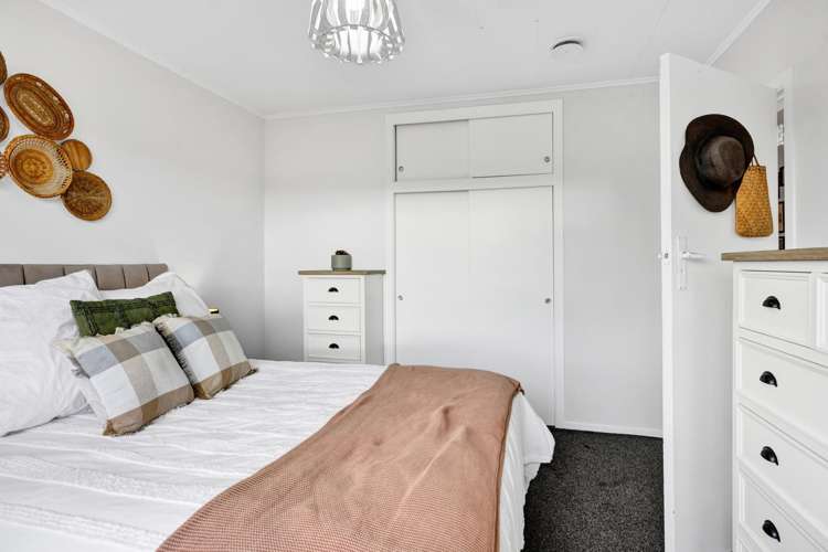 16 Karaka Street Hawera_14