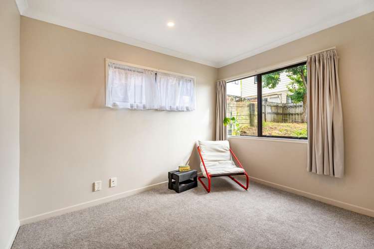 2/19 Lagoon Drive Panmure_17