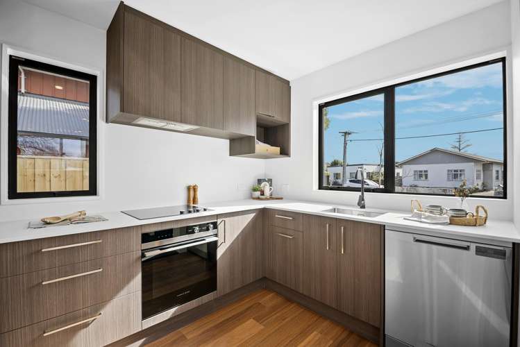 1/118 McFaddens Road St Albans_3