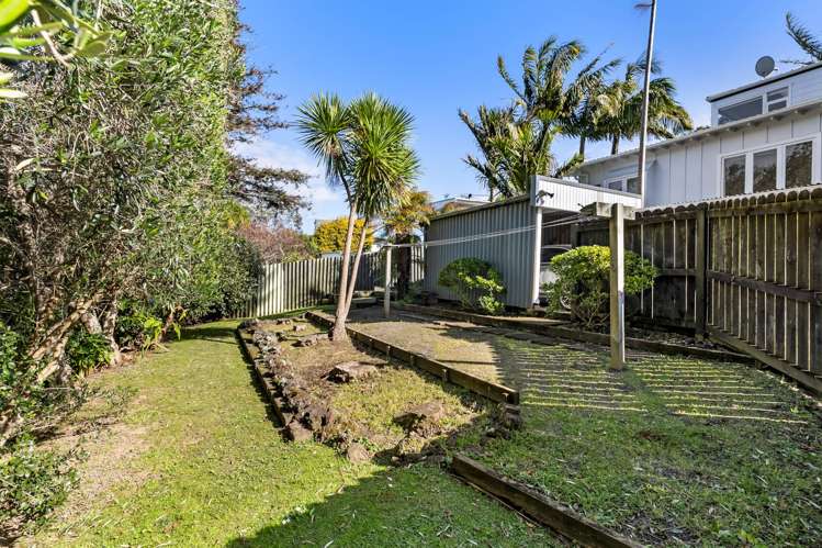 29 Auld Street Torbay_25