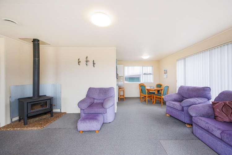 20 Thomas Place Foxton Beach_11