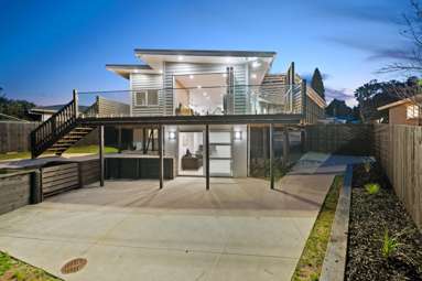 40 Lawrence Crescent_2
