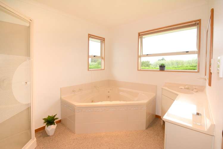 9 Huntly Road Outram_17