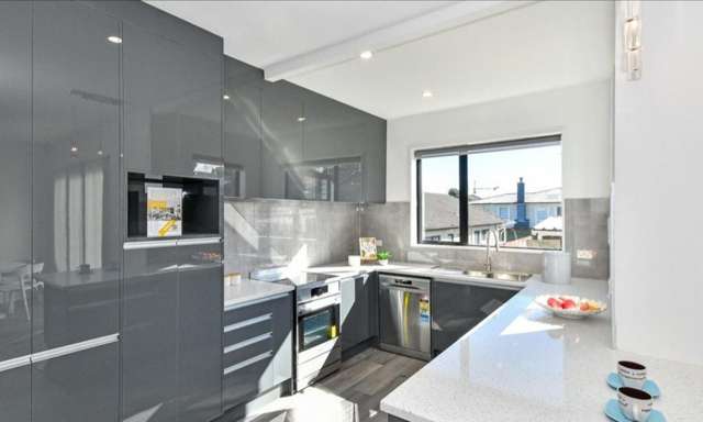 2/135 Maich Road Manurewa_1