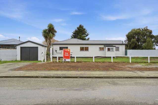 Country Town Living - Modern Updates