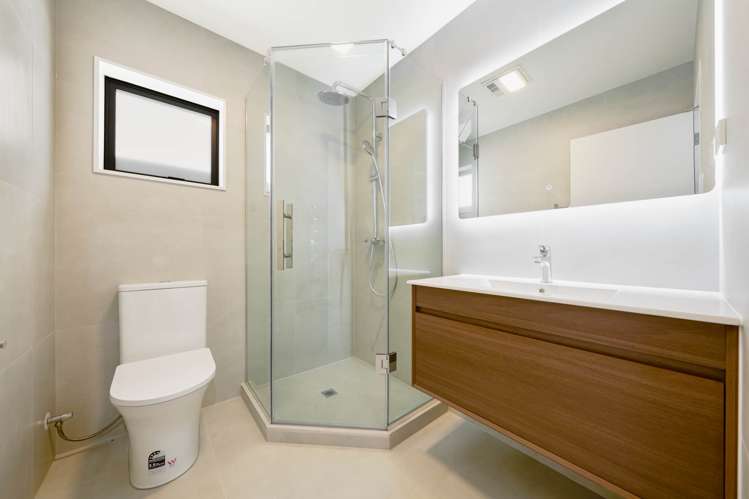 5B Janine Place Bucklands Beach_18