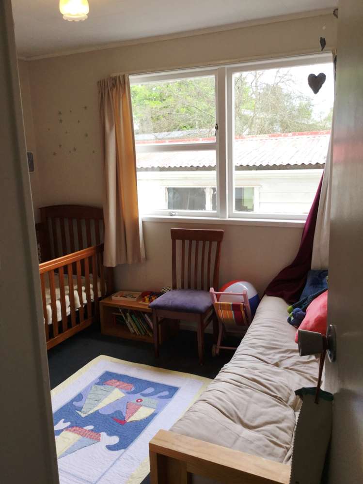 15 Craigbank Avenue New Lynn_6