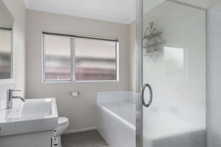 6 Sun Valley Grove Wainuiomata_12