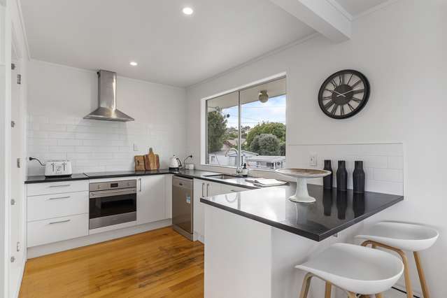 69 Chivalry Road Glenfield_3