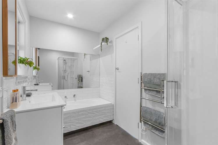 24 Flower Street Bryndwr_18