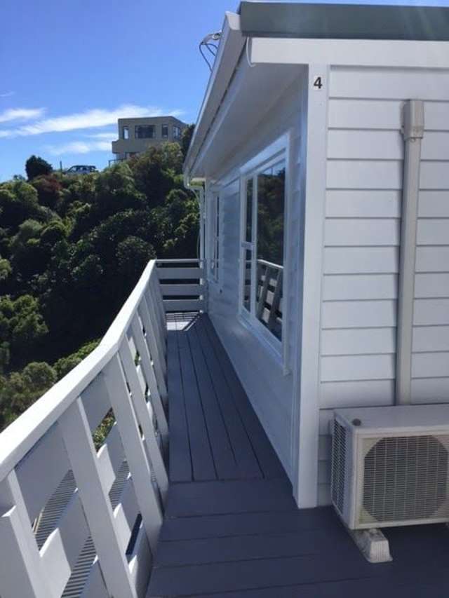 Want to live in a warm flat with amazing views?