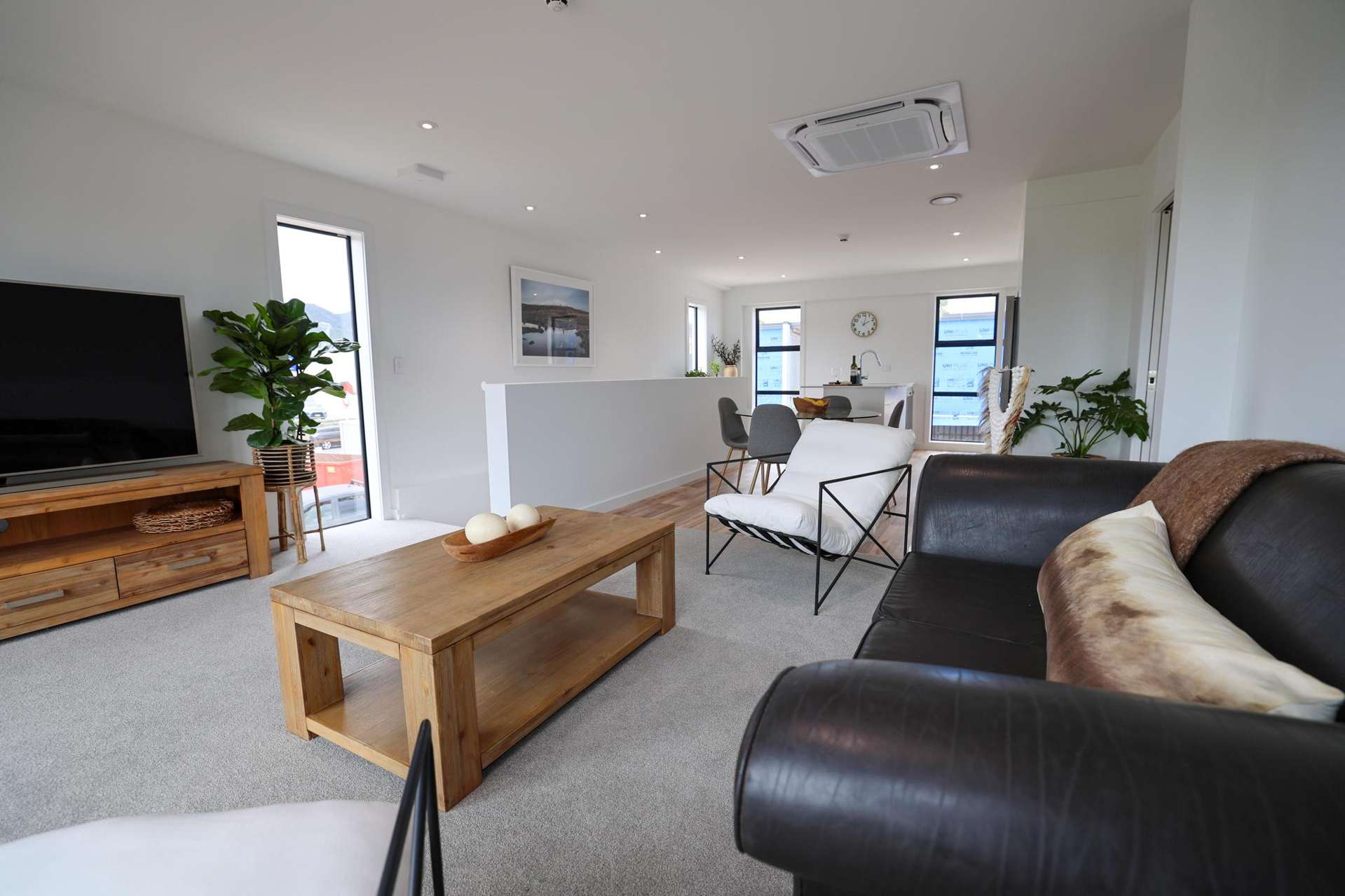 5/15 Keehan Drive Hilltop_0
