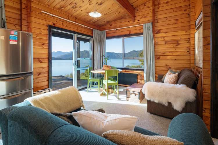 448 Tamuakawawe Bay Marlborough Sounds_44