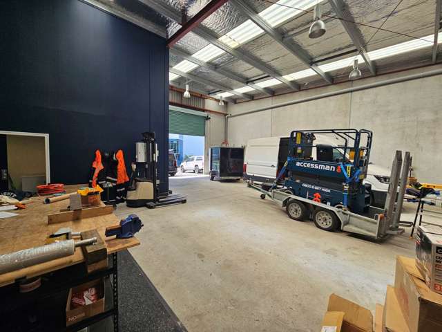 Unit D/156 Bush Road Albany_1