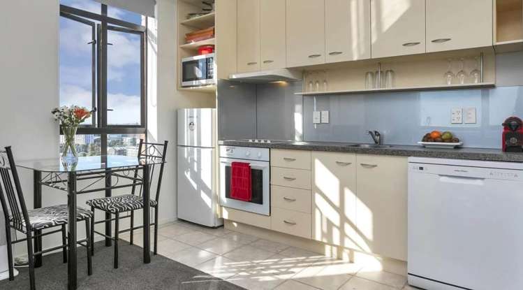 7f/50 Eden Crescent Auckland Central_2