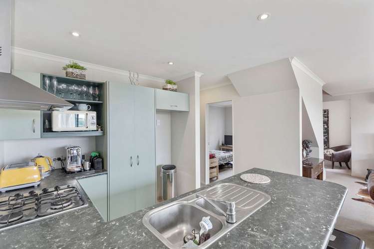 25 Alverna Heights View Gulf Harbour_8