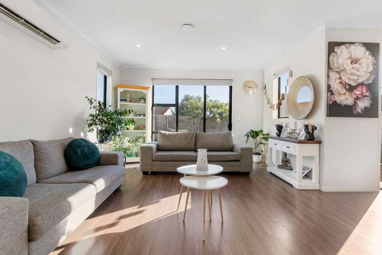 22 Cooladawson Drive Flat Bush_2