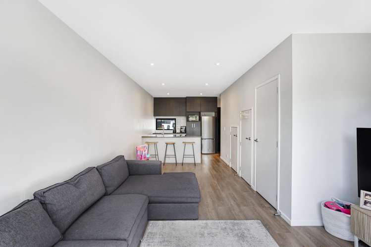 28 Whati Lane Henderson North_10