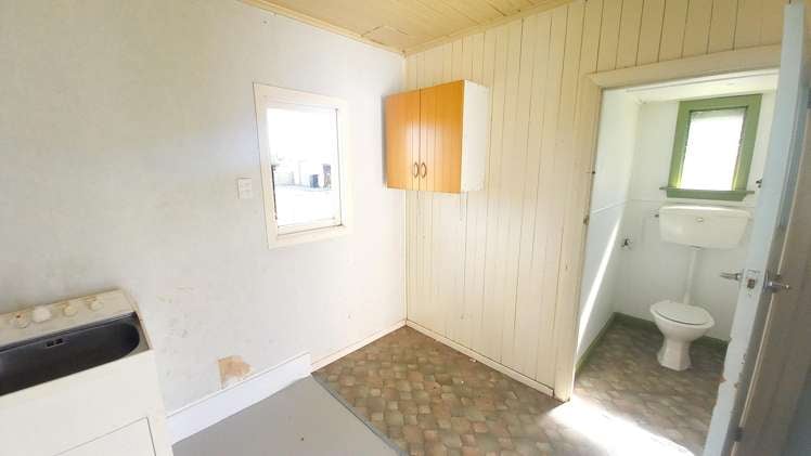 6 Kirkland Street Ohai_11