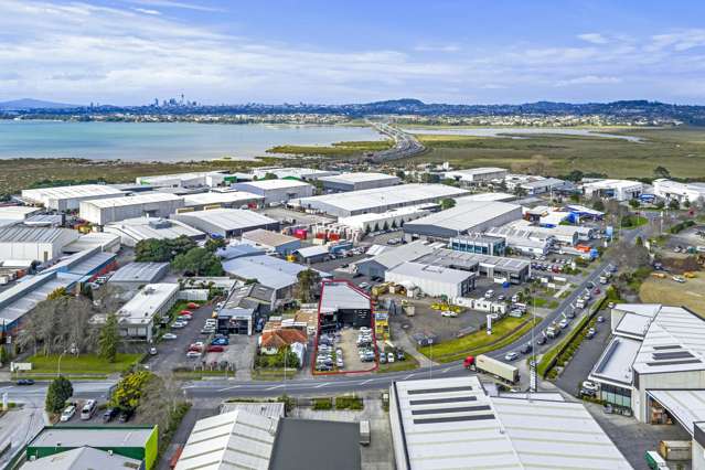 37 Patiki Road Avondale_1