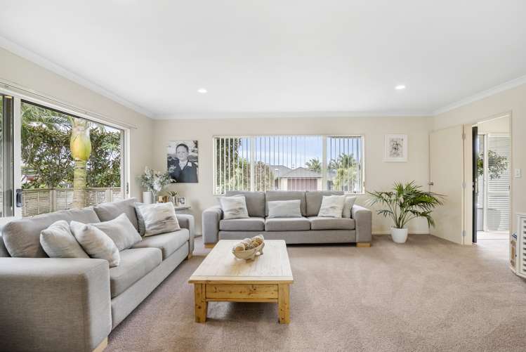 2 Columbia Crescent Beachlands_18