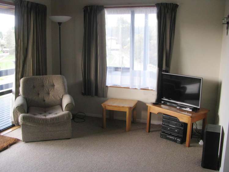 108 Ngati Pu Place Whangamata_5