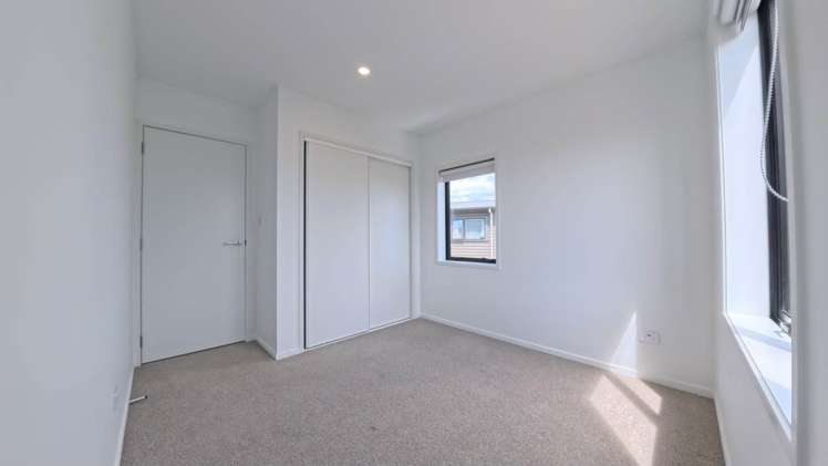 73 Freeland Avenue Mt Roskill_20