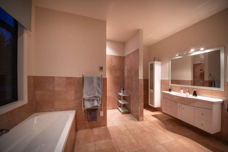 51 Tutakarae Road Kelvin Grove_20