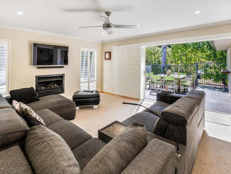 5 Seymour Road Mellons Bay_10