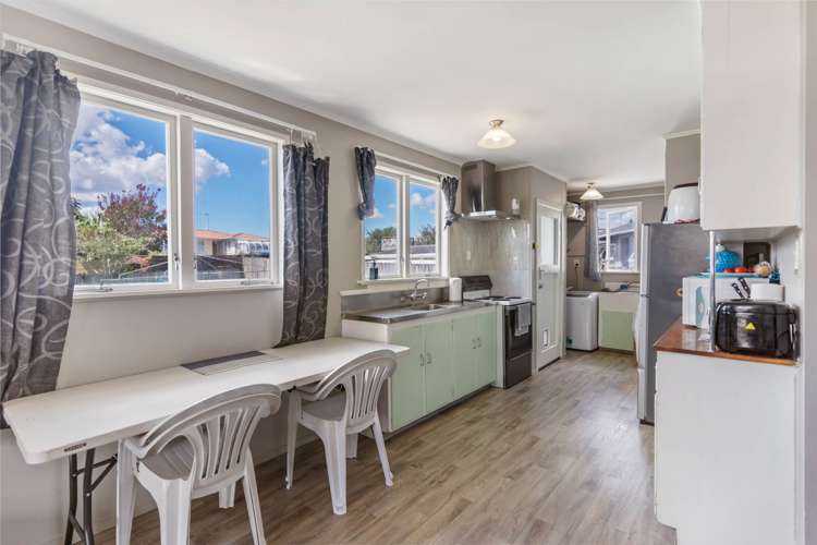 4 Belgrave Place Papakura_12