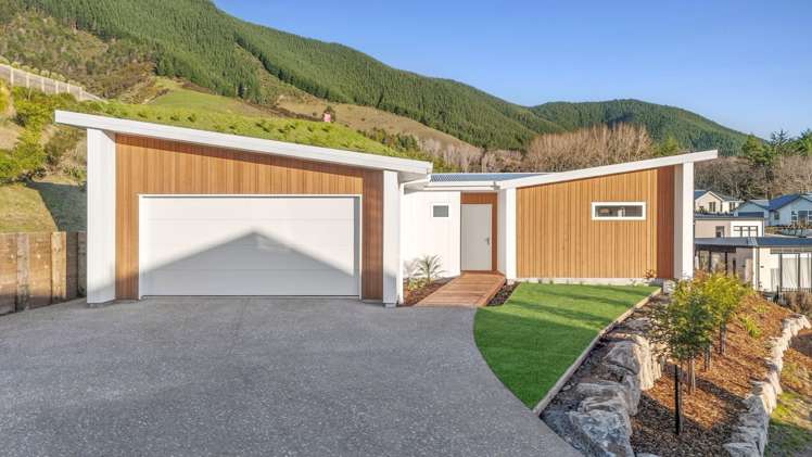 2 Charters Lane Stoke_19