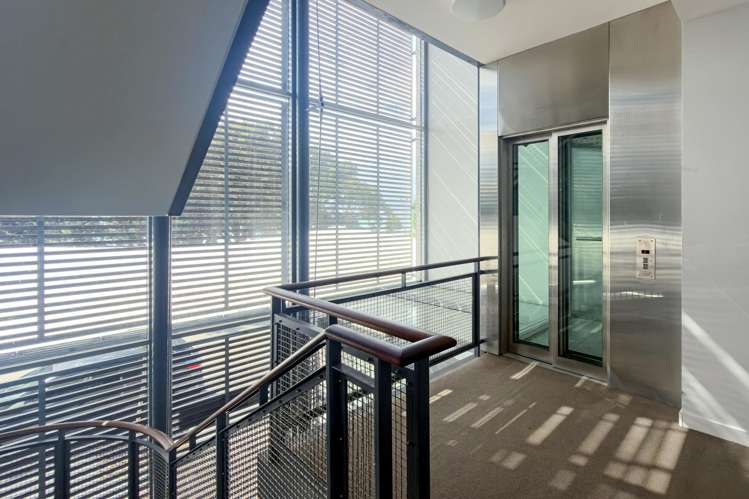 23/6 Beach Front Lane Browns Bay_22