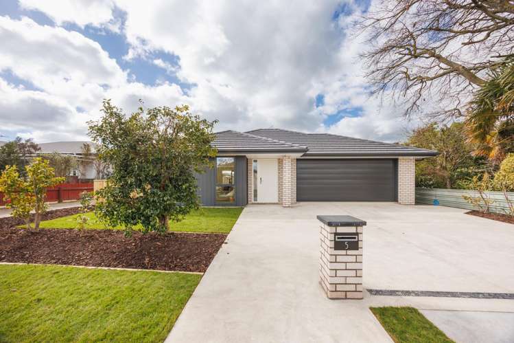 5 Denbigh Street_5