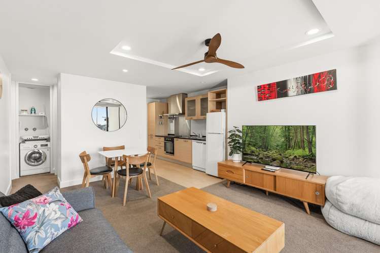 2/16 Adams Avenue Mt Maunganui_8