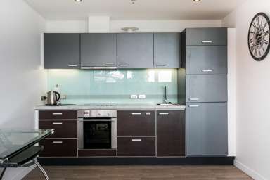 B104-14 West Quay_2