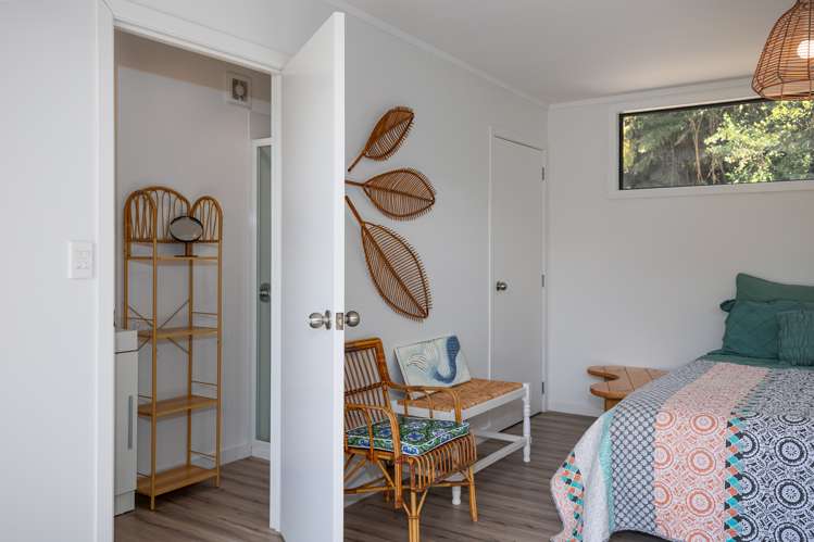 687 Queen Charlotte Drive Havelock_12